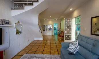 Imagem 2: Casa200m² contendo 3 dormitórios e 7 vagas-Cambuci