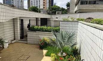 Imagem 7: Apartamento com ampla sala e vista privilegiada de esquina com Rua Padre Valdivino