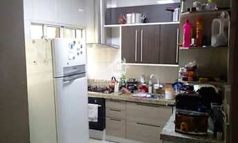 Imagem: REF 4528. 4 dormitórios. 1 vaga na garagem