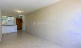 Imagem 3: Apartamento de 3 dormitórios mobiliado no bairro Cristal, com VAGA E SACADA!