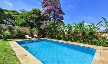 Imagem 2: Excelente casa de 339 m² com 4 dormitórios, piscina e jardim - LOCAÇÃO - Ótima Oportunidad