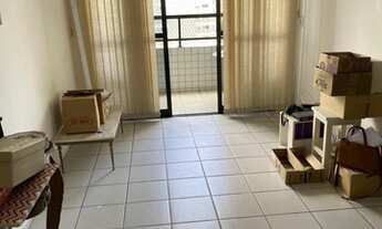 Imagem 2: Apartamento para venda nas Graças, possui 67m² com 3 quartos sendo 1 suíte