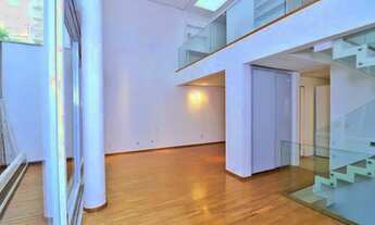 Imagem 2: Casa de condomínio para aluguel e venda com 242 metros quadrados com 3 quartos