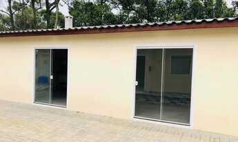 Imagem 3: Casa Térrea para venda possui 90m2 com 2 quartos em condomínio com piscina no Rio Vermelho