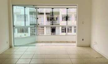 Imagem 2: Apartamento amplo, em ótima região do bairro Jardim Blumenau, semi mobiliado