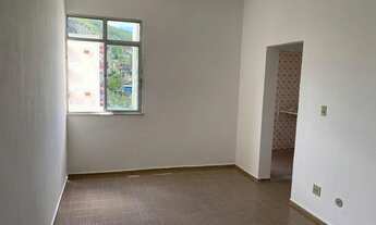 Imagem 2: Apartamento com 1 dormitório para alugar, 43 m² por R$ 750,00/mês - Turiaçu - Rio de Janei