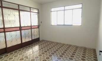 Imagem 2: Casa para aluguel tem 150 metros quadrados com 3 quartos em Grã-Duquesa - Governador Valad