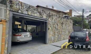 Imagem 2: CASA ESPAÇOSA E MUITO BEM LOCALIZADA NA ÁREA RESIDENCIAL DA FAZENDA / SJ