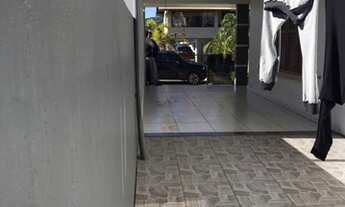 Imagem 2: Linda Casa com Piscina Localizada a 1 km da Praia Central de Garopaba, Bairro Ferraz!