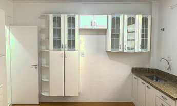 Imagem 4: Apartamento frente, 2 quartos, 2 banheiros, dependência, sala, cozinha, vaga privativa