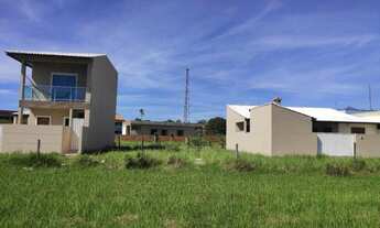 Imagem: Terreno em Degredo em frente a praça!