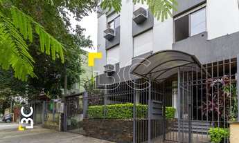 Imagem 3: BC Imóveis vende apartamento reformado de 3 dormitórios com dependência de empregada no Pe