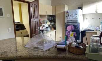 Imagem 5: Casa para venda possui 110 metros quadrados com 4 quartos em Centro - Nova Friburgo - RJ