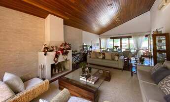 Imagem 7: Casa de condomínio para venda possui 310 metros quadrados com 4 quartos