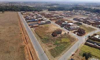 Imagem 2: Lote para venda possui 270 metros quadrados em Residencial Portal do Oriente - Goiânia - G