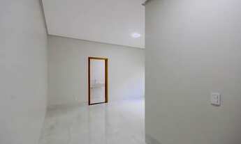 Imagem 2: Casa de condomínio térrea para venda possui 223 metros quadrados com 4 quartos