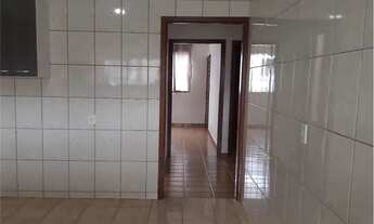 Imagem 6: Casa com 4 dormitórios para alugar, 196 m² por R$ 2.550/mês