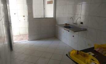 Imagem 3: JN) Repasse casa térrea, próx. a Karla de Pau Amarelo, 2 qtos 1 suíte!