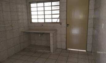 Imagem 4: Castelinho - Casa de 02 dormitórios com edícula para venda