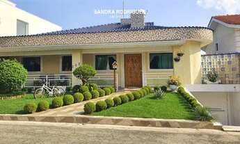 Imagem 3: Casa de Condomínio com 3 Quartos à Venda em Arujá Country Club, 400 m²