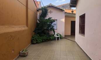 Imagem 2: Térrea para venda possui 220 metros quadrados com 3 quartos em Vila Monumento - São Paulo