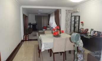 Imagem 2: Amplo apartamento no bairro Ponta Aguda com 253,25m2 de área útil, 3 suítes sendo 1 master