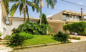 Imagem 2: CASA NO ARDIM ACAPULCO - 5 DOMRITÓRIOS - PSICINA E CHURASQUEIRA