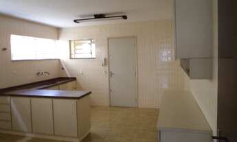 Imagem 5: Casa para aluguel tem 180 metros quadrados com 3 quartos