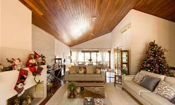 Imagem 6: Casa de condomínio para venda possui 310 metros quadrados com 4 quartos