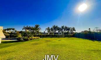 Imagem 2: Casa de condomínio assobradada com 534 m2 de área útil e 2200 m2 de terreno. e 5 suíte