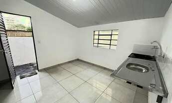 Imagem 7: Aluga-se casa de fundo