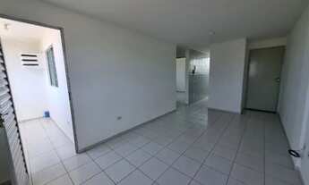 Imagem 5: Apto nascente de 2 quartos com varanda, ventilação natural, em Candeias