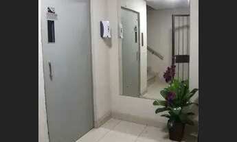 Imagem 2: PORTO ALEGRE - Apartamento Padrão - Azenha