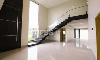 Imagem 5: Goiânia Golfe Clube - Sobrado 4 quartos, sendo 4 suítes