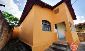 Imagem: Casa com 2 dormitórios à venda, 100 m²