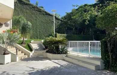 Imagem 3: Maravilhosa casa 5 suítes. reformada, vista exuberante para o Mar e Pedra da Gávea