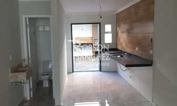 Imagem 3: Sobrado a venda no Jardim Prudência com 3 quartos, sendo 1 suíte, 2 vagas, quintal com chu