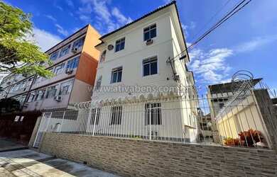 Imagem 2: Ótimo Apartamento térreo com 02 Quartos com comércio na porta na Vila da Penha