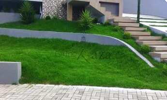 Imagem 2: Casa térrea e nova,3 dorm.1 suíte, 150m, Con.Res.Mantiqueira,Zona Norte