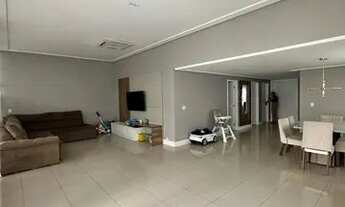 Imagem 2: Casa com piscina, 4 suítes + dependência com amplo terreno