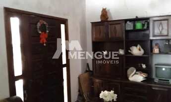 Imagem 6: Casa com 4 dormitórios, 205m² privativos, no bairro Passo da Areia em Porto Alegre por R