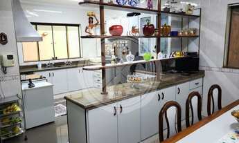 Imagem 5: Casa em Condomínio no Jardim Canadá com 4 dormitórios e casa de hóspede