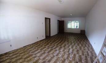 Imagem 6: Casa com 3 dormitórios no bairro da velha. Ampla