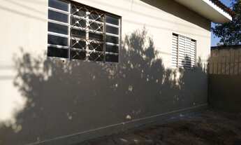 Imagem 3: Castelinho - Casa de 02 dormitórios com edícula para venda