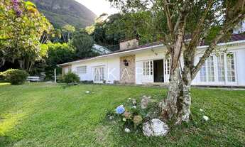 Imagem: Casa para aluguel com 4 quartos em Iucas