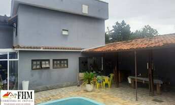 Imagem 4: Casa Linear com 2 quartos sendo 1 suíte, piscina, churrasqueira, 3 vagas de garagem em Cam