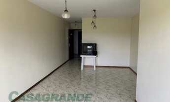 Imagem 4: Apartamento no bairro Salto Weissbach, 3 dormitórios, sacada, sala de estar e jantar, cozi