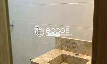 Imagem 6: Excelente casa com 3 quartos para locação no Bairro Alto Umuarama