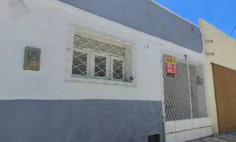 Imagem 4: Vendo casa em boa localização no bairro doze anos