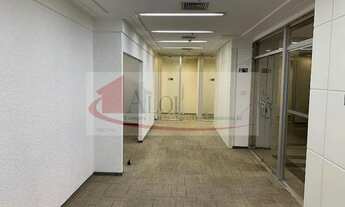 Imagem 2: Conjunto para locação, 306 m² mobiliados na região da Berrini Ar condicionado central Piso